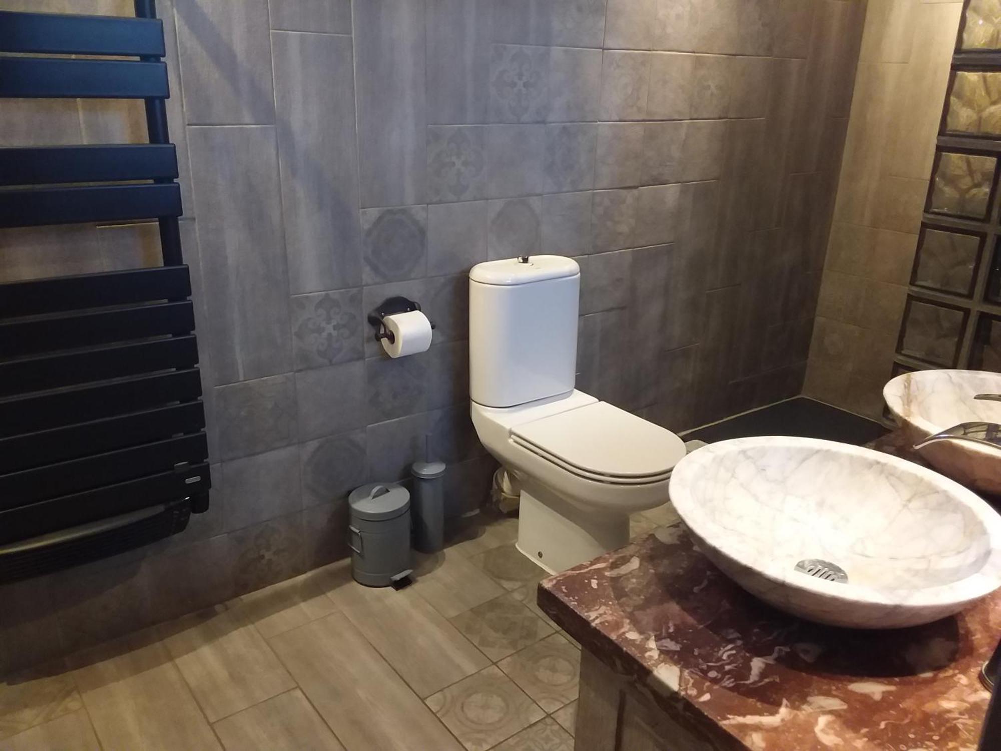 Chambre Pour 2 Personnes Avec Salle De Bain Privee Tourves Exterior foto
